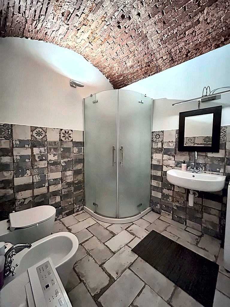 La salle de bain avec douche · Perla del Borgo, Borgio Verezzi